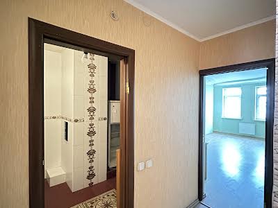 квартира по адресу Александра Мишуги ул., 2