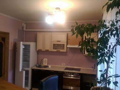 квартира за адресою Драгоманова вул., 31-Б