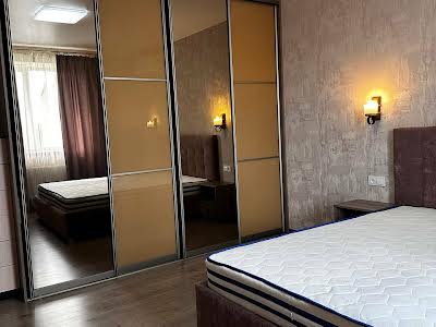 квартира по адресу Дмитра Павличка ул., 33