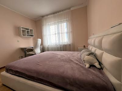 квартира за адресою Драгоманова вул., 1-К