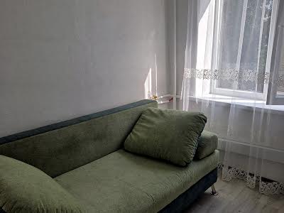 квартира за адресою Малиновского, 16