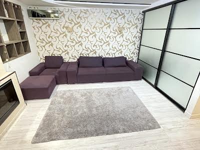 квартира за адресою Боголюбова вул., 20