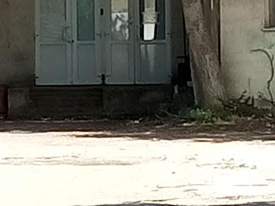 комерційна за адресою Комітетська вул., 22