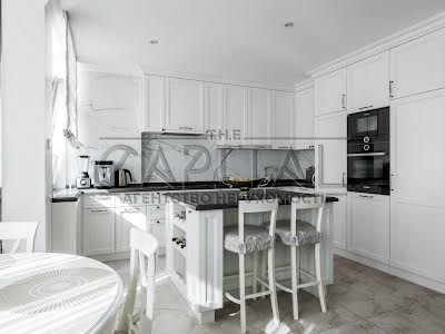 квартира за адресою Федора Ернста вул., 16
