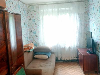 квартира за адресою Олексія Вадатурського вул. (Маршала Малиновського), 61/1