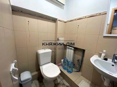 комерційна за адресою Дегтярівська вул., 11-В