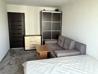 квартира по адресу Киев, Героев Мариуполя ул. (Маршала Якубовського), 3