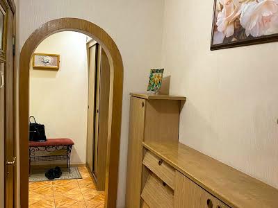 квартира по адресу Александра Мишуги ул., 1/4