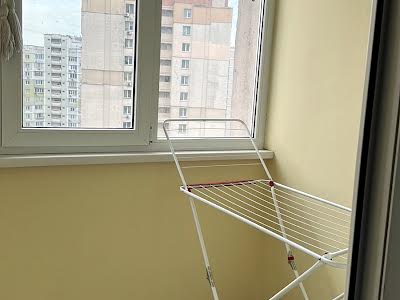 квартира за адресою Олени Пчілки вул., 4