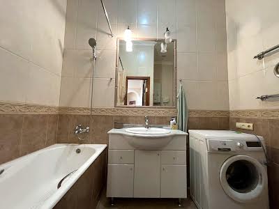 квартира за адресою Мала Житомирська вул., 16/