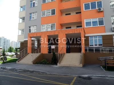 квартира за адресою Олени Пчілки вул., 3