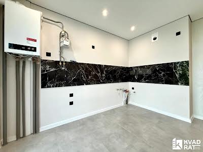 квартира за адресою Флотська вул., 10б
