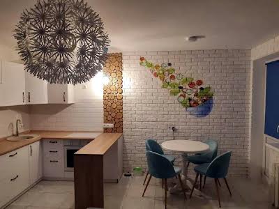 квартира за адресою Степана Руданського вул., 4-6