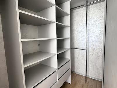 квартира за адресою Михайла Максимовича вул. (Онуфрія Трутенка), 32-А
