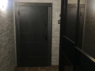 квартира за адресою Ревуцького вул., 5