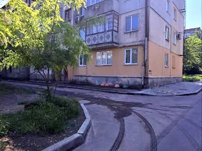 квартира за адресою Будівельників вул., 14б