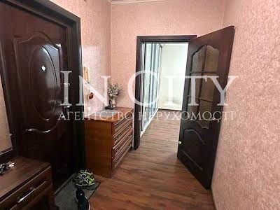 квартира по адресу Дмитрия Луценко ул. (Крейсера 'Аврора'), 5 к2