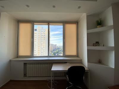 квартира за адресою Миколи Бажана просп., 12