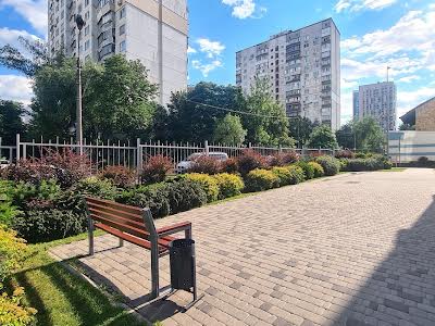 квартира за адресою Патріарха Мстислава Скрипника вул., 48-А