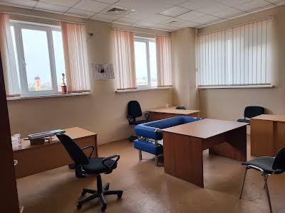 коммерческая по адресу Гончарівський бульв. (Конева), 4