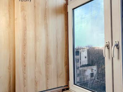 квартира за адресою Киргизька вул., 3