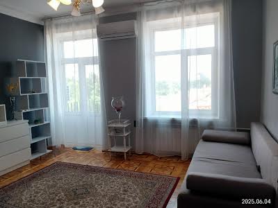 квартира за адресою Будівельників вул., 38/14