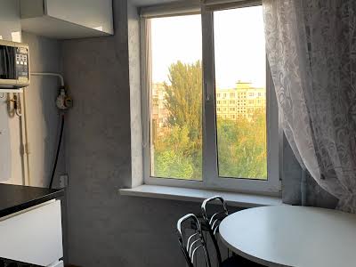 квартира за адресою Олега Мудрака вул. (Генерала Наумова), 25