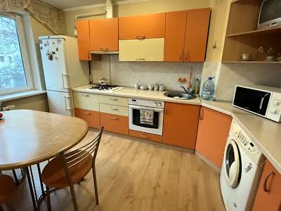 квартира по адресу Героев просп., 46