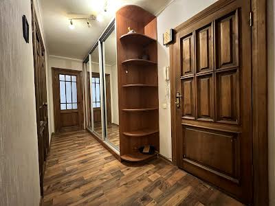квартира за адресою Котляревского, 7