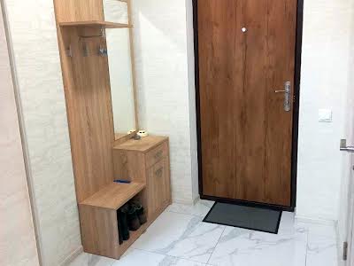 квартира за адресою Олексія Вадатурського вул., 18