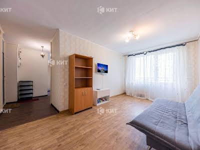 квартира за адресою Старицького вул., 9