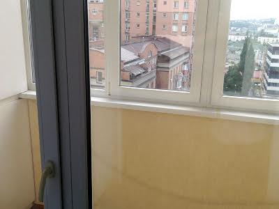 квартира за адресою В'ячеслава Чорновола вул., 25