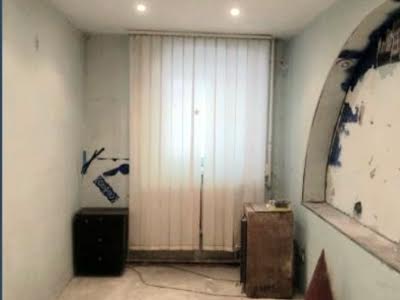 комерційна за адресою Степана Бандери вул. (Шмідта), 57