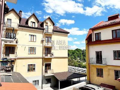 квартира за адресою Зарванська вул., 7