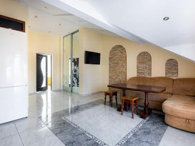 квартира за адресою Кучера, 4