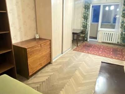 квартира за адресою Нововокзальна, 19