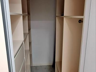 квартира за адресою Червоної Калини вул., 2