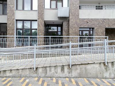 квартира за адресою Кахи Бендукідзе вул., 2