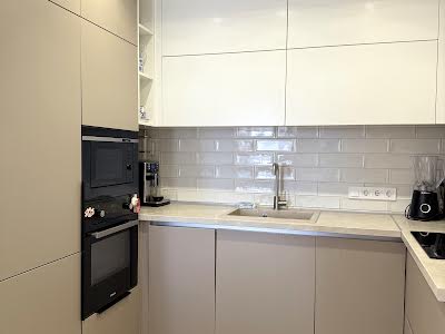 квартира по адресу Юрия Липы ул., 6