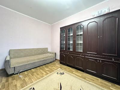 квартира за адресою Мілютенка вул., 17-В