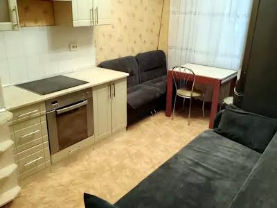 квартира по адресу Соломии Крушельницкой ул., 5