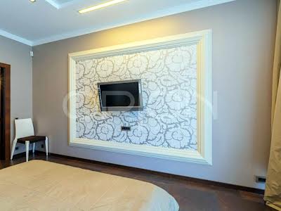 квартира за адресою Дмитрівська вул., 82