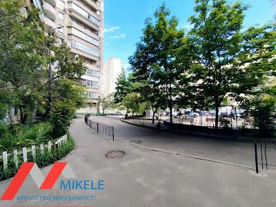 квартира за адресою Оноре де Бальзака вул., 4