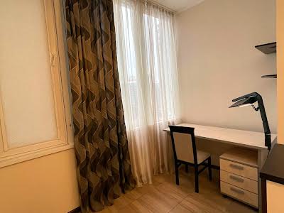 квартира по адресу Василия Тютюнника ул. (Анрі Барбюса), 37/1