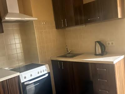 квартира за адресою Урлівська вул., 38а