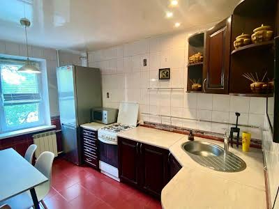 квартира за адресою Драгоманова вул., 5