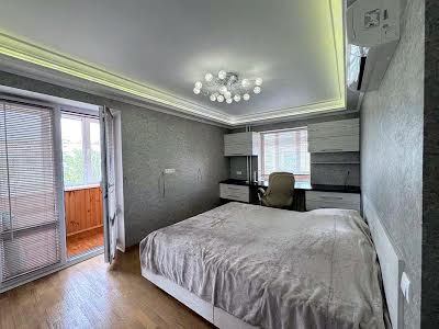 квартира за адресою Володимира Івасюка просп. (Героїв Сталінграду), 19