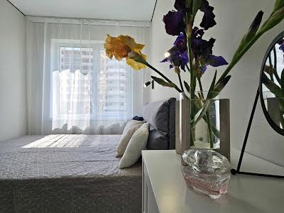 квартира за адресою Озерна вул., 27