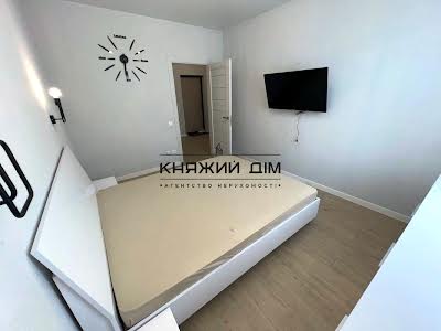 квартира по адресу Ревуцкого ул., 40-Б