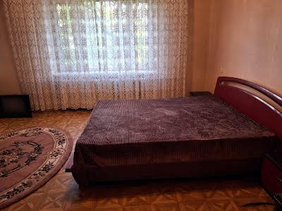 квартира по адресу Днепровская ул., 5